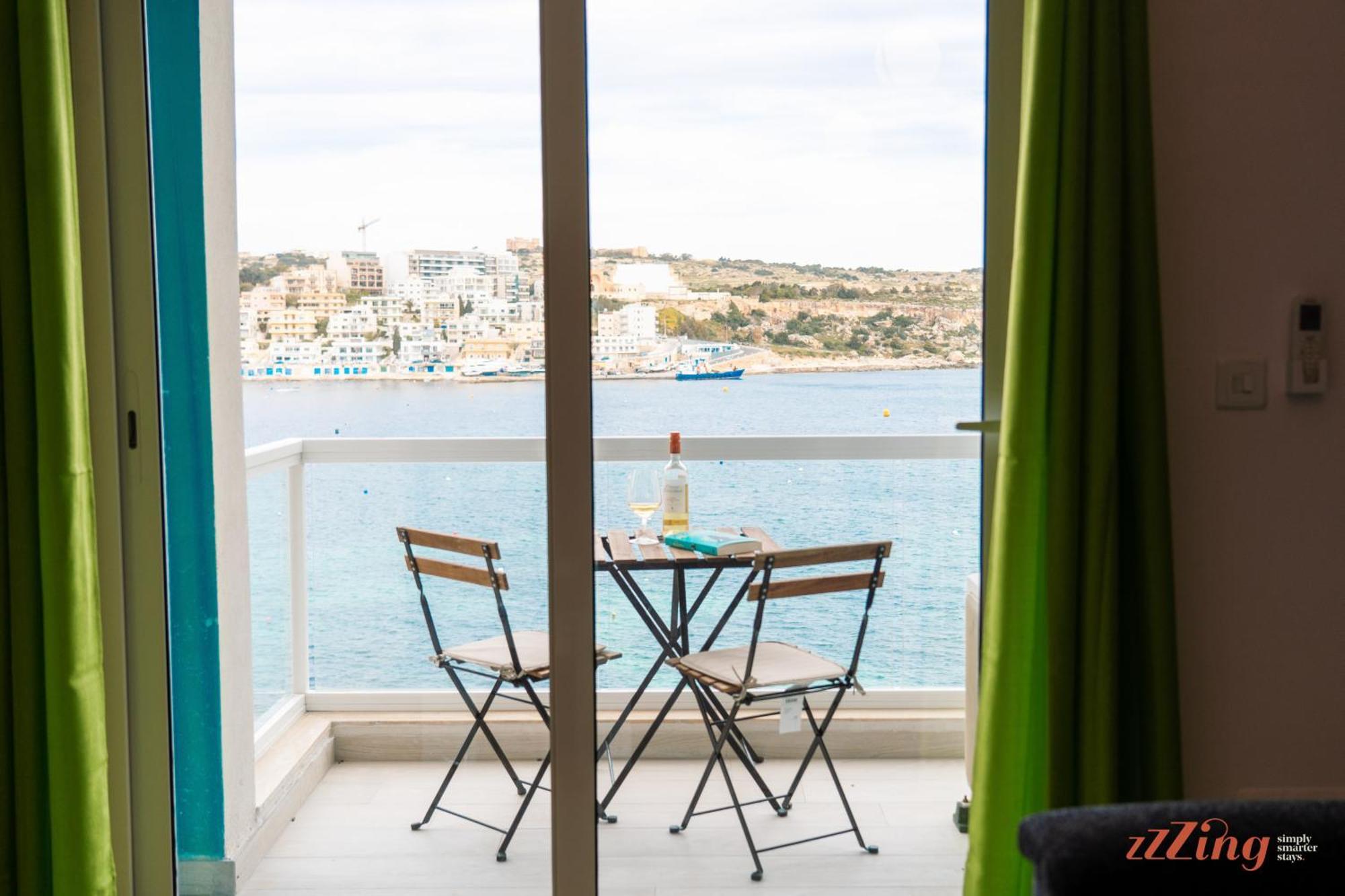 Seashore Stays - Stunning Apartments Right By The Sea 圣保罗湾城 客房 照片